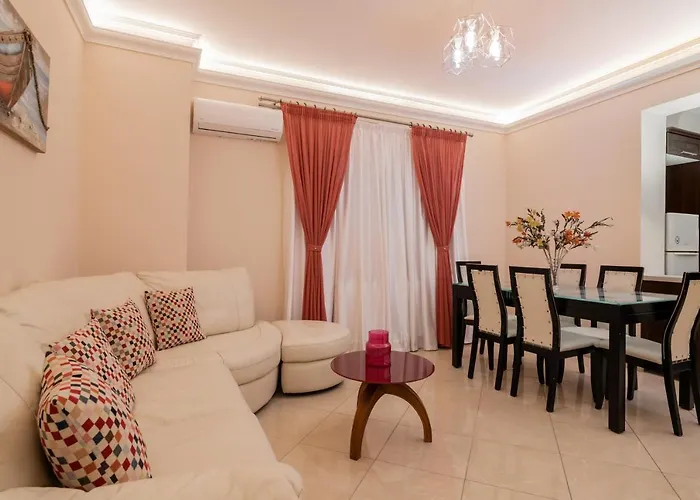 Taso's Modern House!